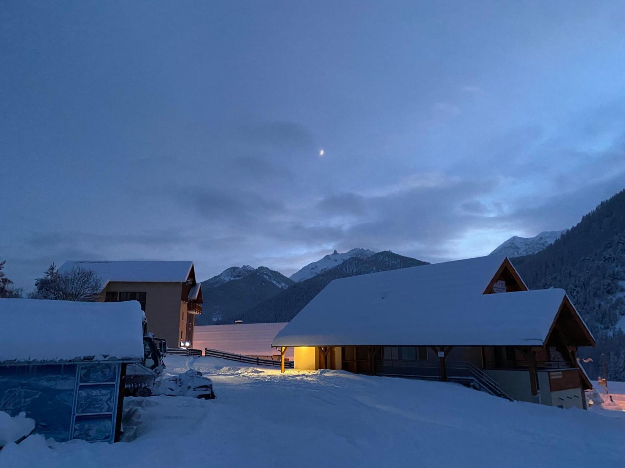 Le Chalet Des Sommets آرفيو المظهر الخارجي الصورة